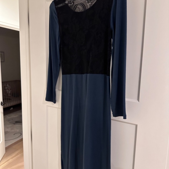 Size Small Aritzia Dress - Picture 2 of 4